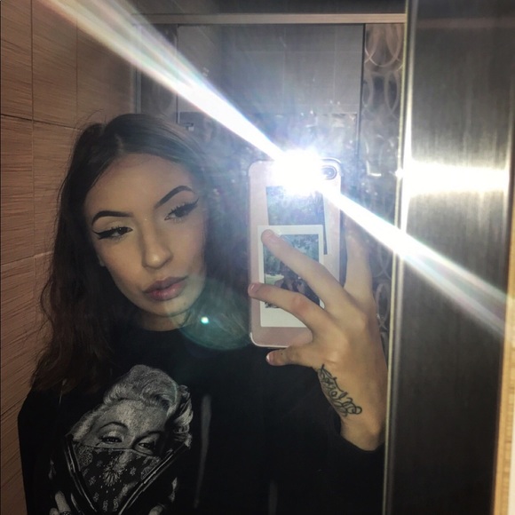 Meet your Posher, Miranda - Picture 1 of 1